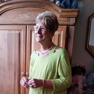 Meet your Posher, Cynthia